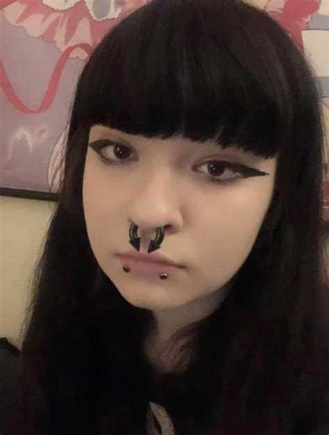 After Two Tries Im Finally At A 4g Septum Crazy How My First Goal