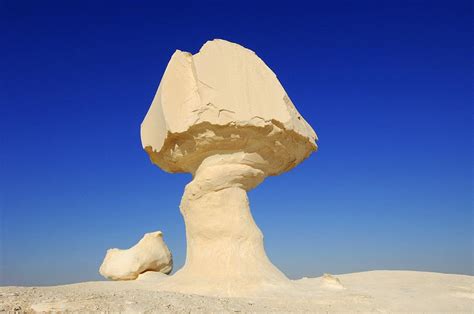 Rock Formation Egypts White Desert Photograph By Science Photo