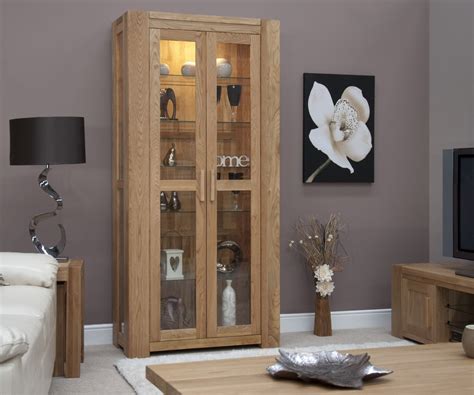 Pemberton Solid Modern Oak Living Room Furniture Glazed Display Cabinet