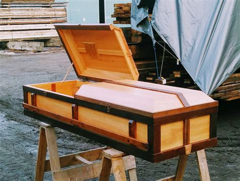 Handmade Fir Casket Casket Wood Furniture