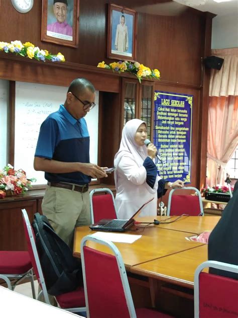 Teknik menjawab sains spm 2012 by smk raja jumaat 48209 views. Sekolah Menengah Kebangsaan Datuk Haji Ahmad Badawi ...