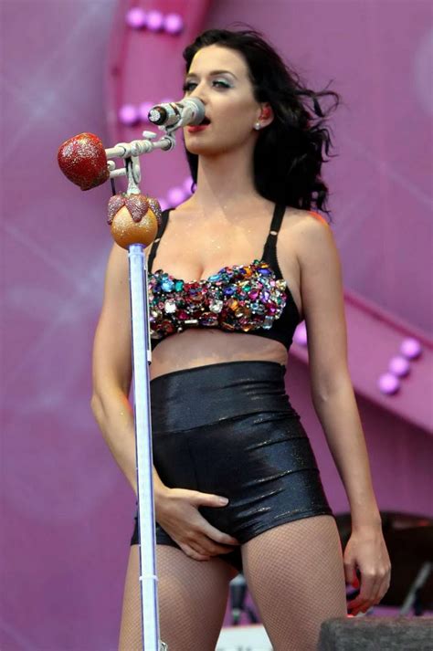 Katy Perry Smokes Cigar And Cigarette Plus HOT Pictures The CigarMonkeys