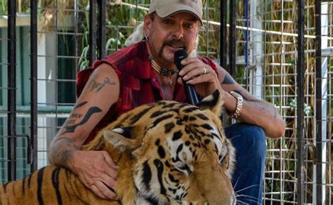 Tiger King Joe Exotic Es Transferido A Un Centro M Dico