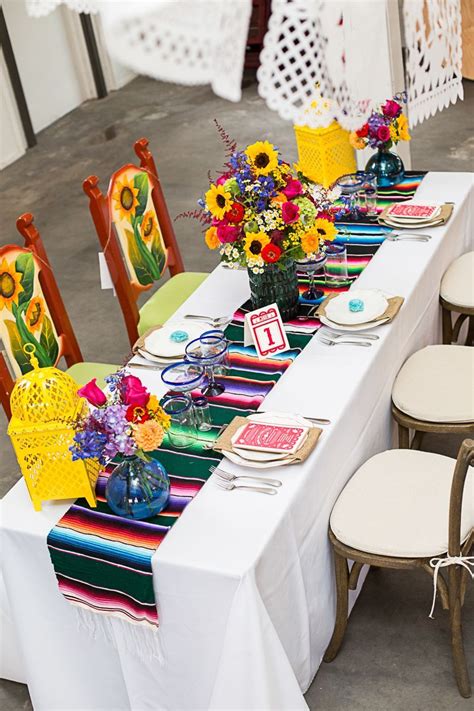 How To Style A Mexican Themed Table Wedding Inspiration 5 Decoracion Fiesta Mexicana