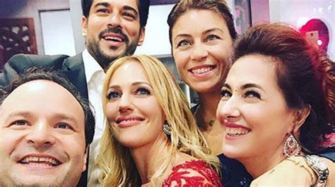 Boz played for fenerbahçe in the 2012 fivb club world championship held in doha. Meryem Uzerli, Burak Özçivit ve Meltem Cumbul sosyal ...