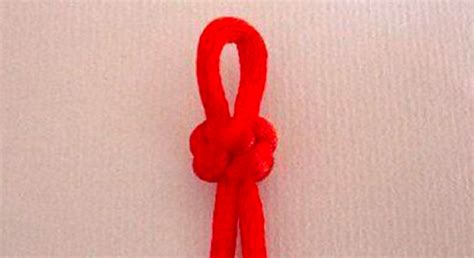 红绳手链编法图解打结 可以提前准备好一捆绳子备用红绳怎么编 优选快报