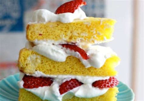 Sponge cakes are commonly made without fats, such as butter or oil, and leaveners, such as baking powder.1 x research source they resemble angel food cake, except you use both the egg whites and yolks. Can You Recommend a Foolproof Passover Sponge Cake Recipe ...