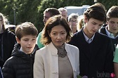 Alexandra Manley y sus hijos Nikolai y Felix de Dinamarca en una visita ...