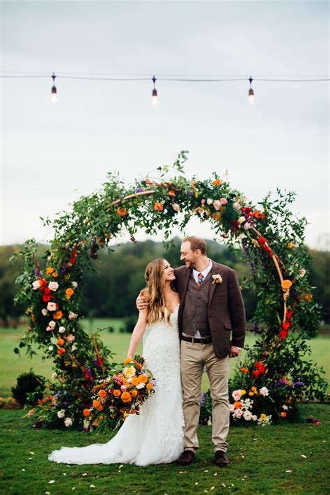 A Fall Farm Wedding Thats Bursting With Color Fall Wedding Arches Outdoor Fall Wedding Farm