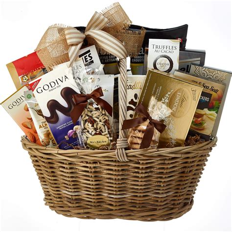 All of our gift baskets baskets can be customized by adding wine, champagne, beer, alcohol or gourmet foods. Luxury Christmas Gourmet Gift Baskets Delivery Canada - MY ...