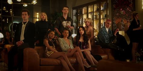 Gossip Girl Reboot Trailer Reveals July Release Date