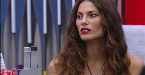 Brasileira Dayane Mello é A Primeira Finalista Do Big Brother Itália