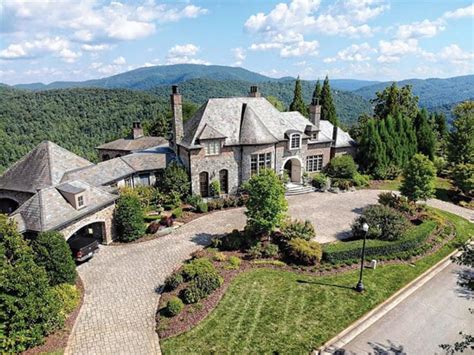 The Best Georgia Mansions You Can Buy Today