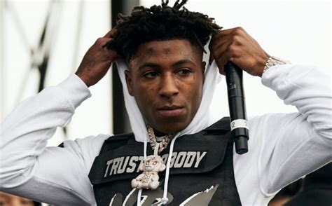 Nba Youngboy Returns To Instagram With The Message Dont Sign To