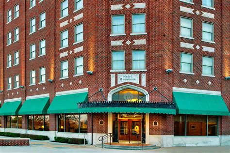 Drury Plaza Hotel Broadview Wichita Ks See Discounts
