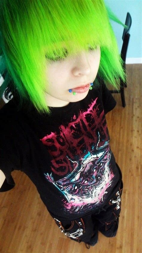 Pin By 🦠 2c0ld2h0ldhem4 🦠 On Emo Outfit And Makeup Inspo In 2021
