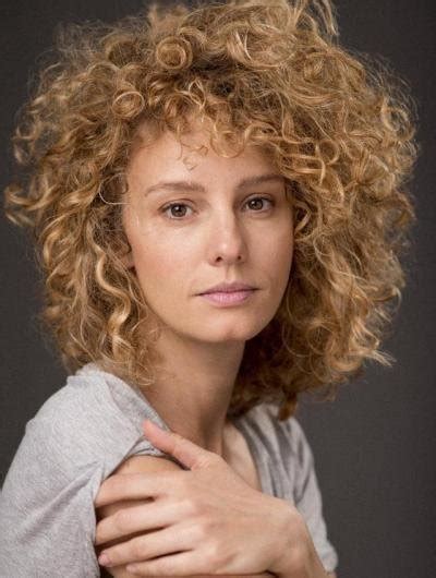 Classify Spanish Actress Esther Acebo