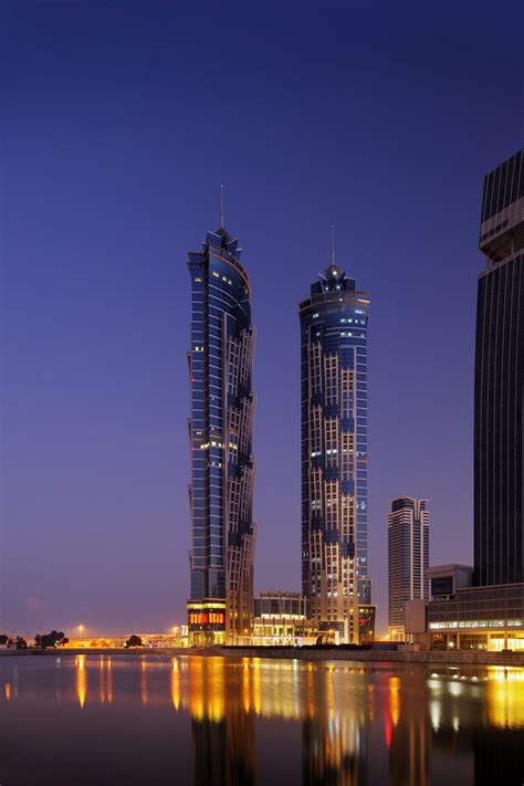The World S Tallest Hotel In Dubai The Jw Marriott Marquis The Interiors Addict