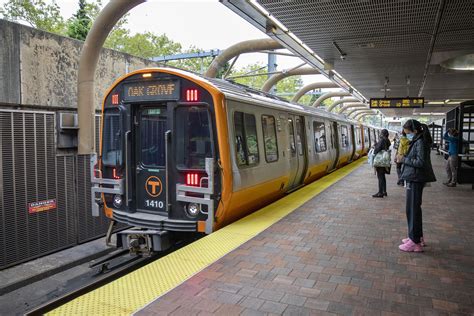 Orange Line Reopens On Time After Month Long Shutdown Wbur News