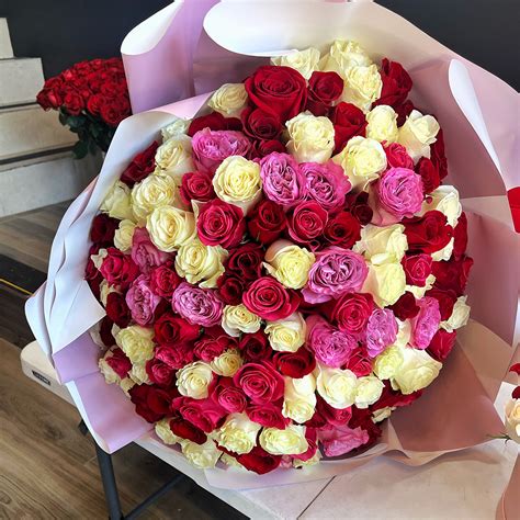 100 Assorted Roses Bouquet Luxe Flowers Miami
