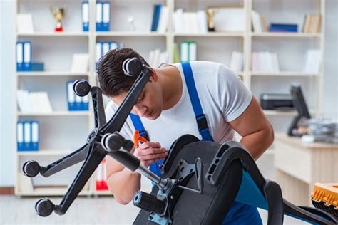 5 Reasons Why You Should Hire A Handyman