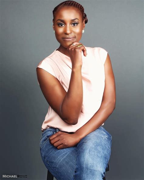 10 Times Insecures Issa Rae Slayed The Natural Hair Game Natural