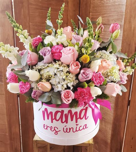 Caja De Flores Para Mamá Florería Liliana Online