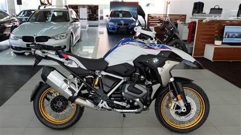 Find bmw bikes price list for all bmw bike models launched in india. 2019 BMW R 1250 GS HP: Price, features, specs, category