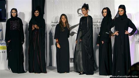 Saudi Arabia Prince Says Women Should Decide Whether To Wear Robes