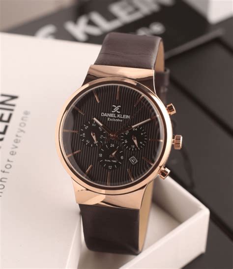 It has been always known to have sensational coverage of the news, like other popular news channels in the country. These are the five most popular watch brands in India