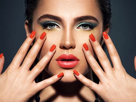 3805 Beautiful Woman Bright Red Lipstick Nails Stock Photos Free