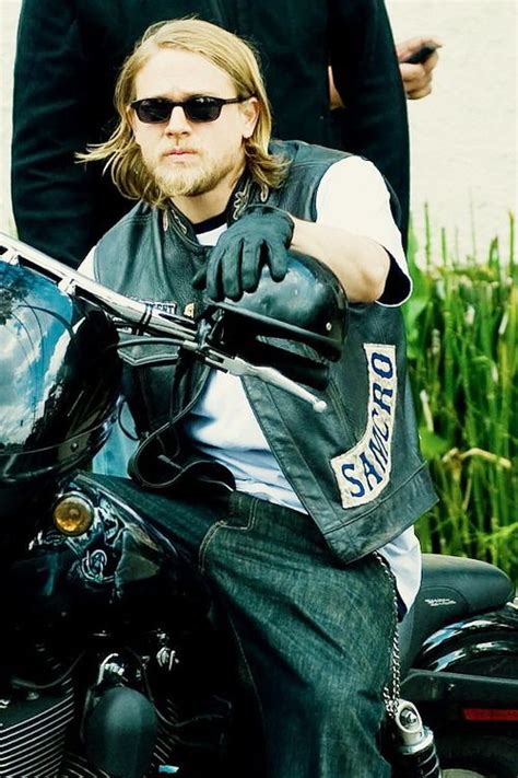 Pin By Justine Kelley On Charlie Hunnam Jax Sons Of Anarchy Sons Of