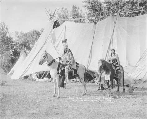 Kaly Ton And His Wife Walla Walla 1900 Native American Images Native American Tribes