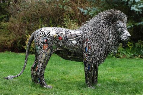 Artist Makes Incredible Sculptures With Recycled Materials Sculptures