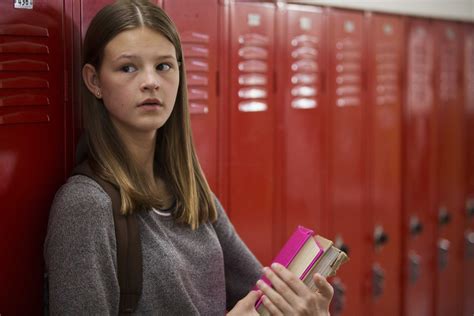 Everything Sucks Is An Awkward Precious But Mostly Admirable Teen