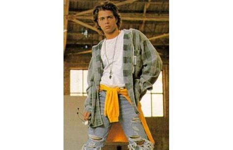 The 90 Greatest ’90s Fashion Trends 90s Fashion Trending 90s Fashion Men 80s And 90s Fashion