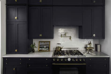 8 Popular Kitchen Cabinet Colors Designers Swear By Semistories