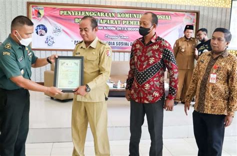 Kodim Bojonegoro Berikan Penghargaan 24 Desa Kampung Pancasila