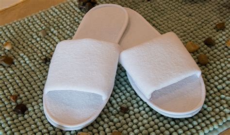 Terry Towelling White Local Slipper And Bathrobe Manufacturer