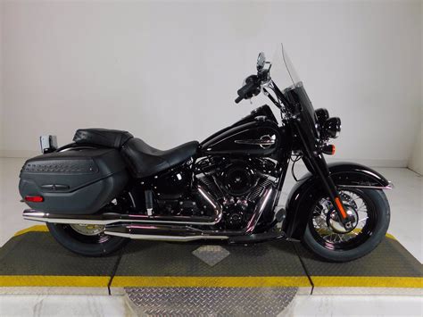 '02 heritage softail classic s.e. New 2019 Harley-Davidson Softail Heritage Classic FLHC ...