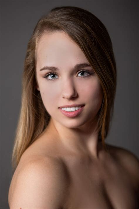 Balletmet Dancer Headshots Jennifer Zmuda