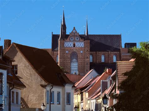 Historical Houses And St Georges Church Example Of North German
