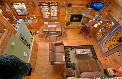 6 Incredible Log Cabin Vacation Rentals That Are Still