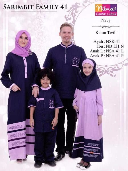Setelan dan baju muslim couple terbaru untuk keluarga, ibu anak, ayah ibu, teman dan pasangan lengkap ada di bukalapak. Gambar Baju Muslim Couple Family Murah Hari Selasa