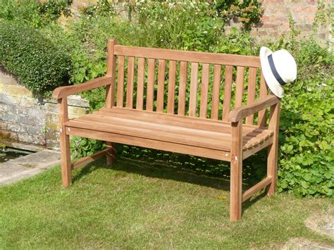 This bench is ideal for more privacy in your garden or in an office environment. London Teak Bench - Humber Imports UK | Humber Imports