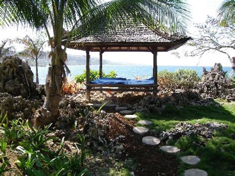 Lounging Hut For Two Overlooking The Ocean Picture Of Round Hill