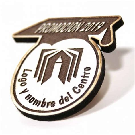Pin De Graduacion Madera Personalizado Seriandaluza