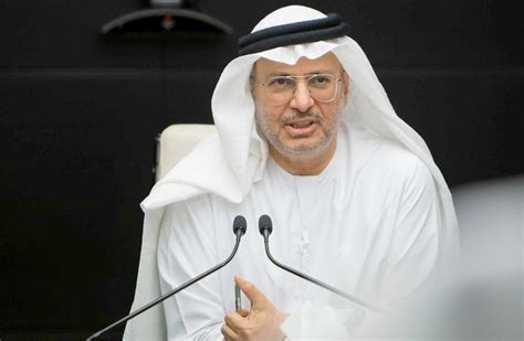 وزير الخارجية الإماراتي نحن أمام قمة تاريخية نعيد من خلالها اللحمة الخليجية بوابة الأهرام