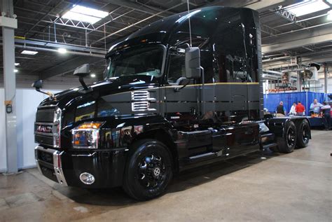 The New Mack Anthem Big Trucks Big Rig Trucks Mack Trucks