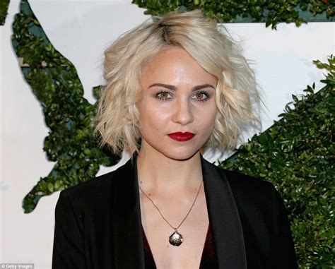 Tuppence Middleton Stuns At Evening Standard British Film Awards